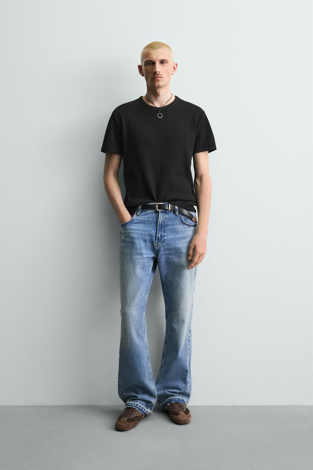 ПРИТАЛЕННАЯ ФУТБОЛКА ИЗ РЕЛЬЕФНОЙ ТКАНИ