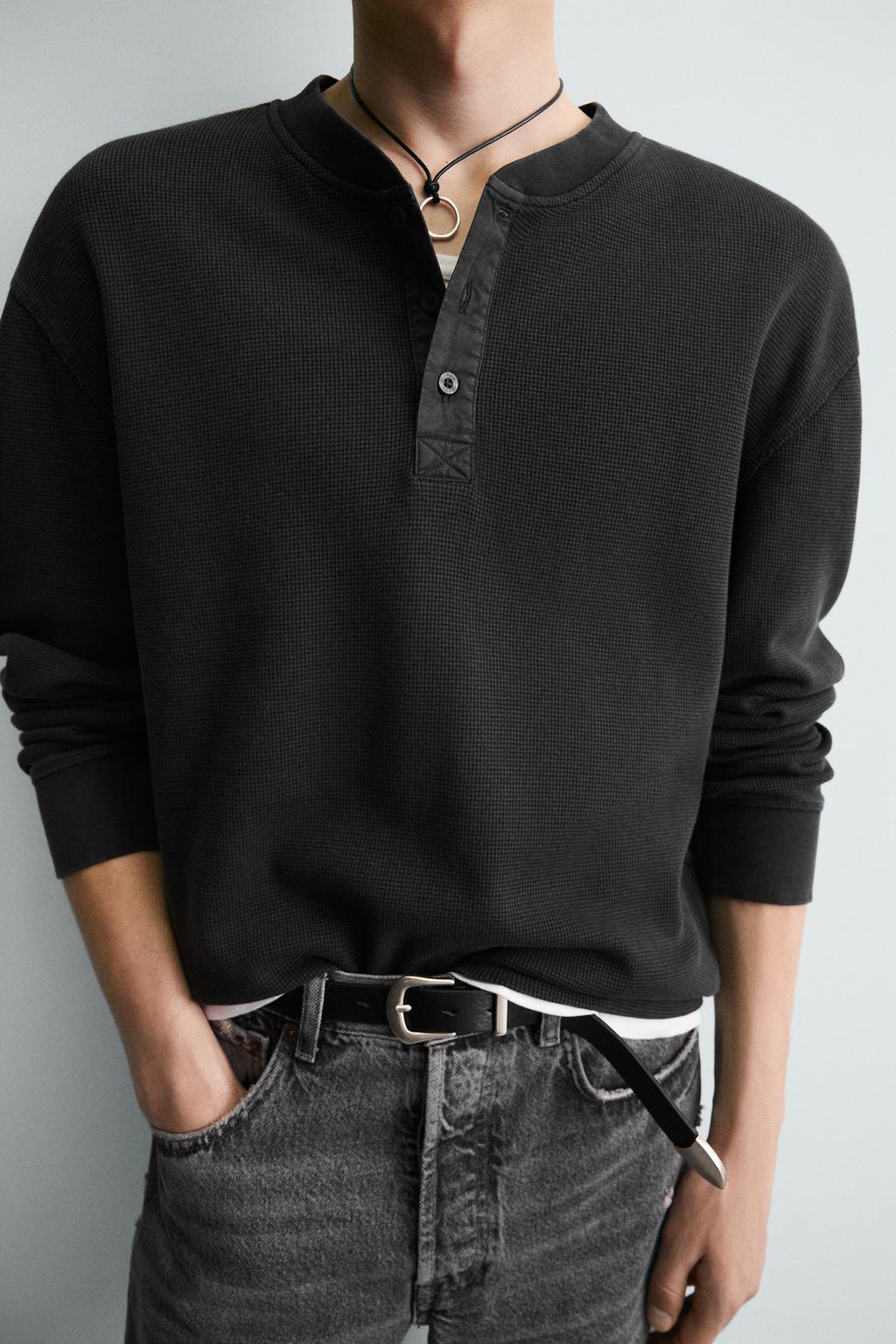 ФУТБООЛКА В РУБЧИК С ВОРОТНИКОМ НА ПУГОВИЦАХ