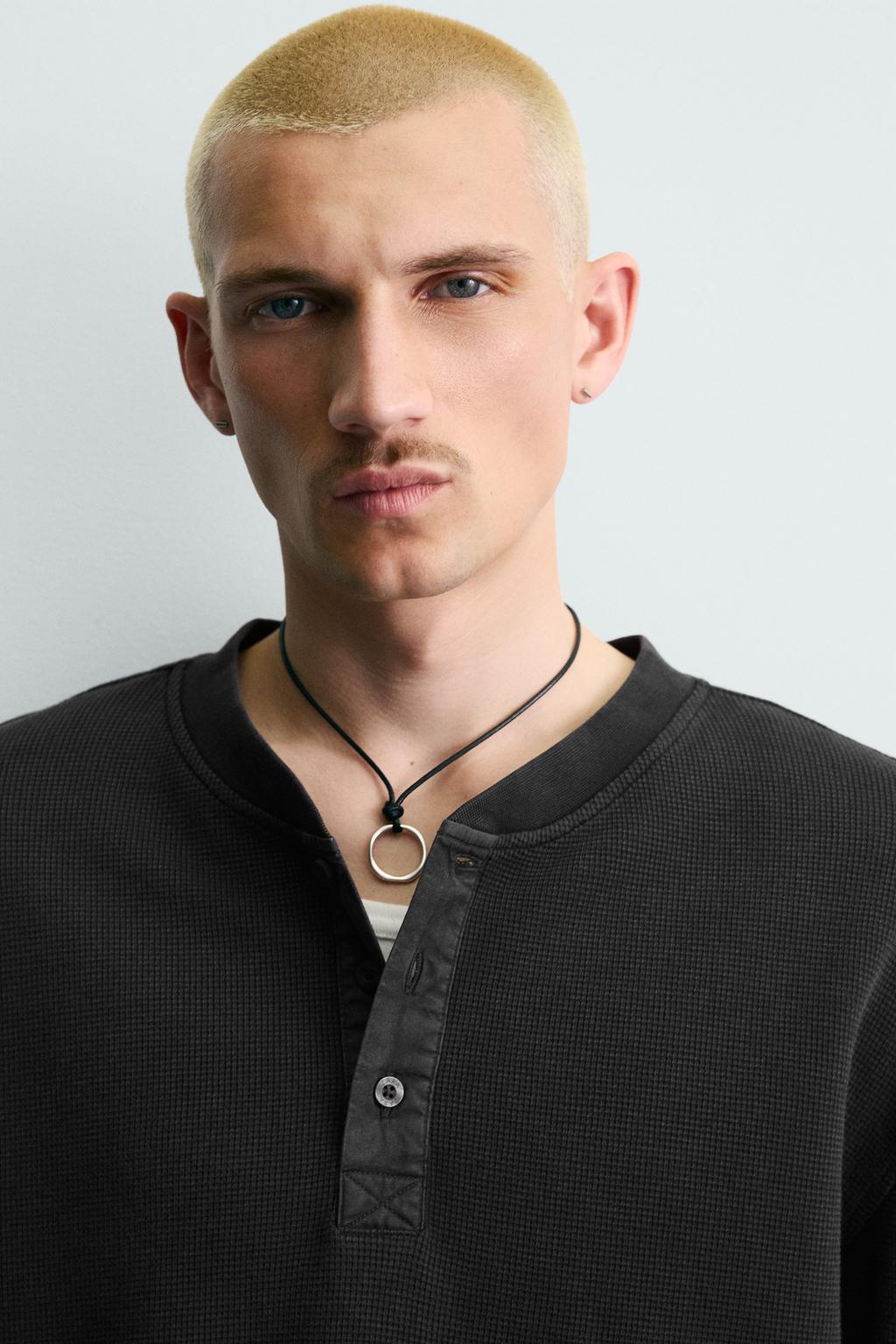 ФУТБООЛКА В РУБЧИК С ВОРОТНИКОМ НА ПУГОВИЦАХ