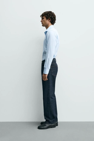 Рубашка классического кроя из рельефной ткани