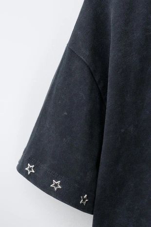 Футболка со звездами и блестками