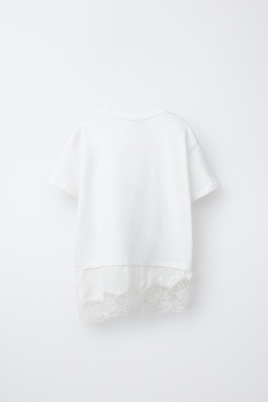 ФУТБОЛКА С КОНТРАСТНЫМ КРУЖЕВОМ