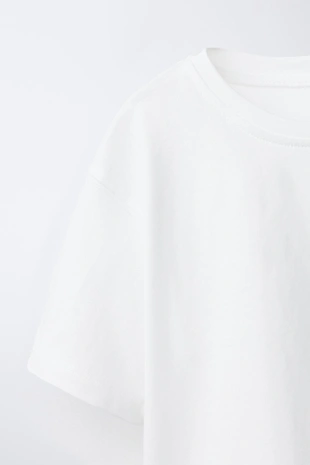 Футболка с контрастным кружевом