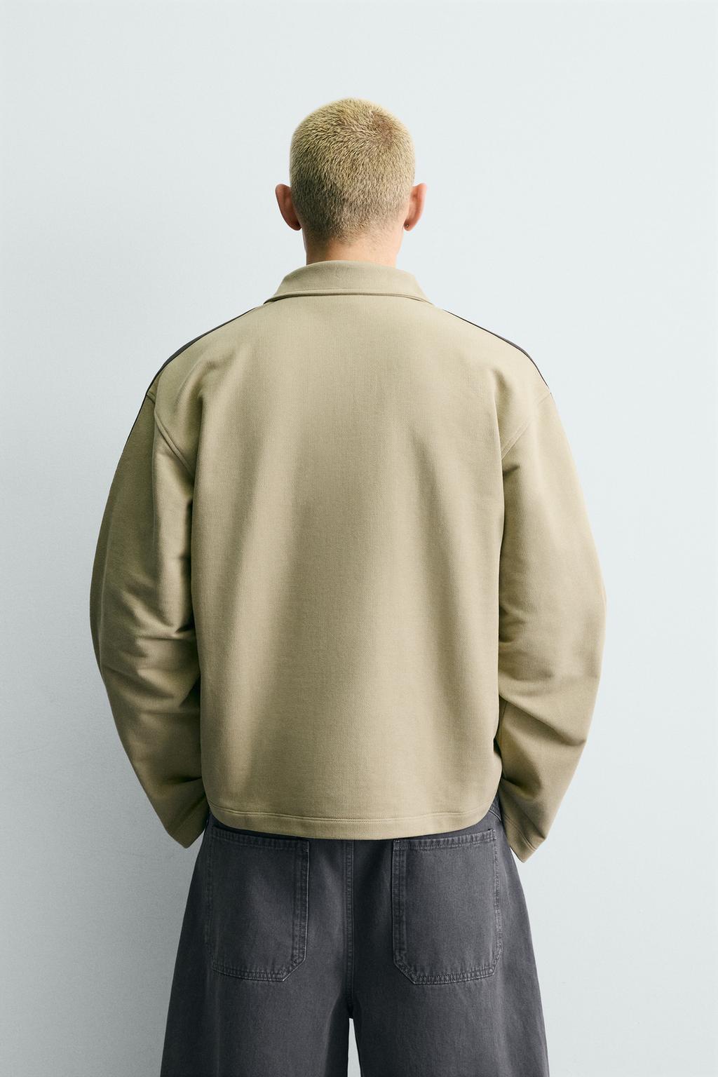 ТОЛСТОВКА СВОБОДНОГО КРОЯ В ПОЛОСКУ С ВЫШИВКОЙ