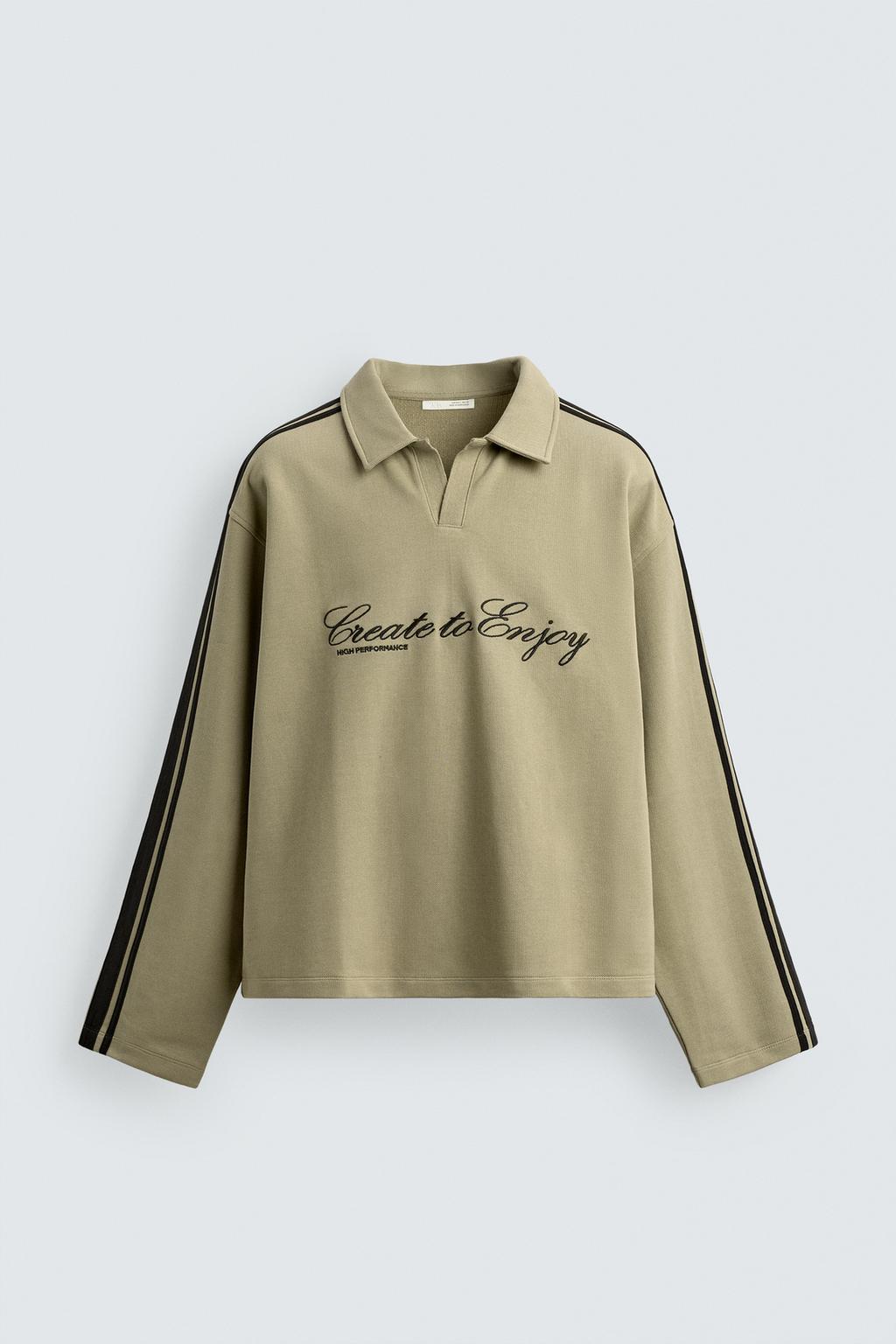 ТОЛСТОВКА СВОБОДНОГО КРОЯ В ПОЛОСКУ С ВЫШИВКОЙ