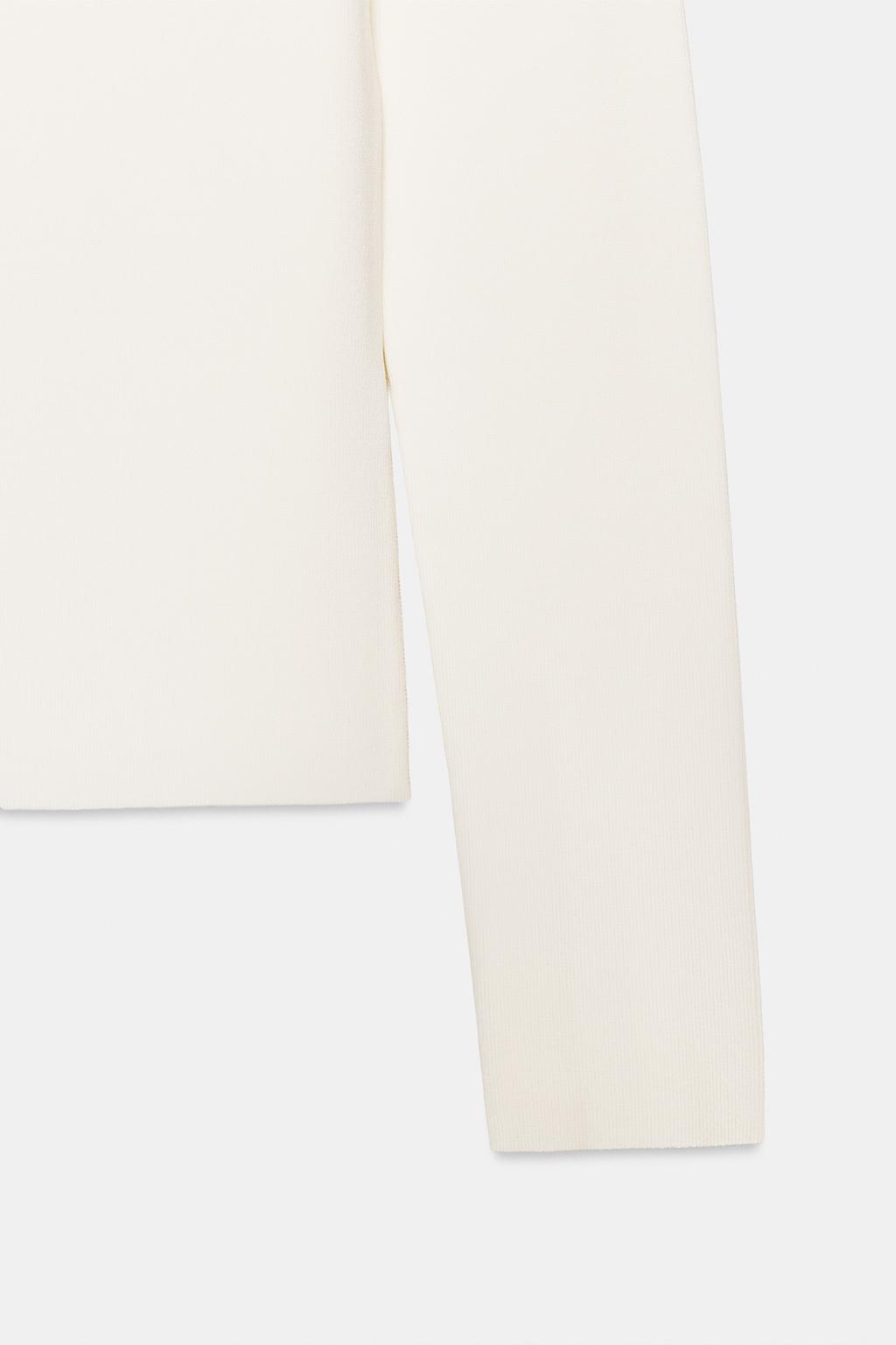 ТОП С ОТКРЫТЫМИ ПЛЕЧАМИ ИЗ ТРИКОТАЖА