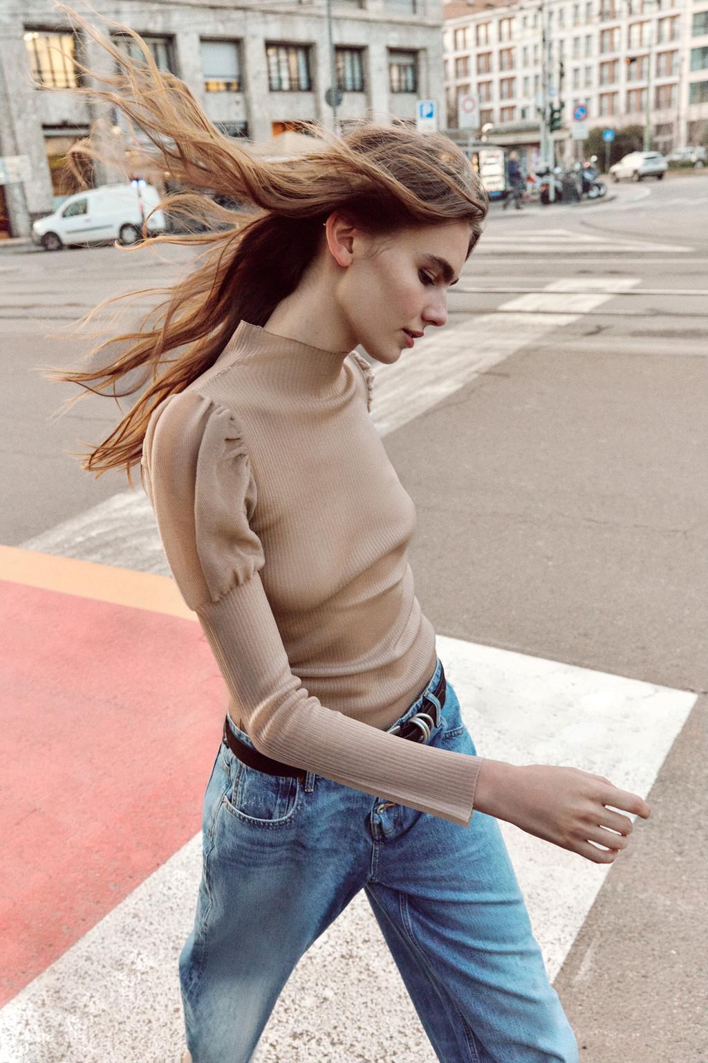 ПОЛУПРОЗРАЧНЫЙ ТОП С ОБЪЕМНЫМИ РУКАВАМИ