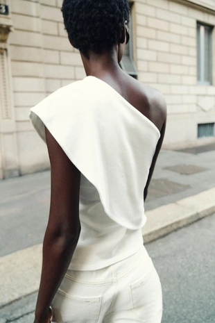 Топ асимметричного кроя из интерлока- Заказать в России