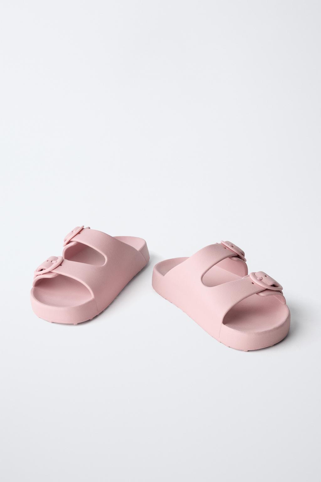 РЕЗИНОВЫЕ САНДАЛИИ С ПРЯЖКАМИ