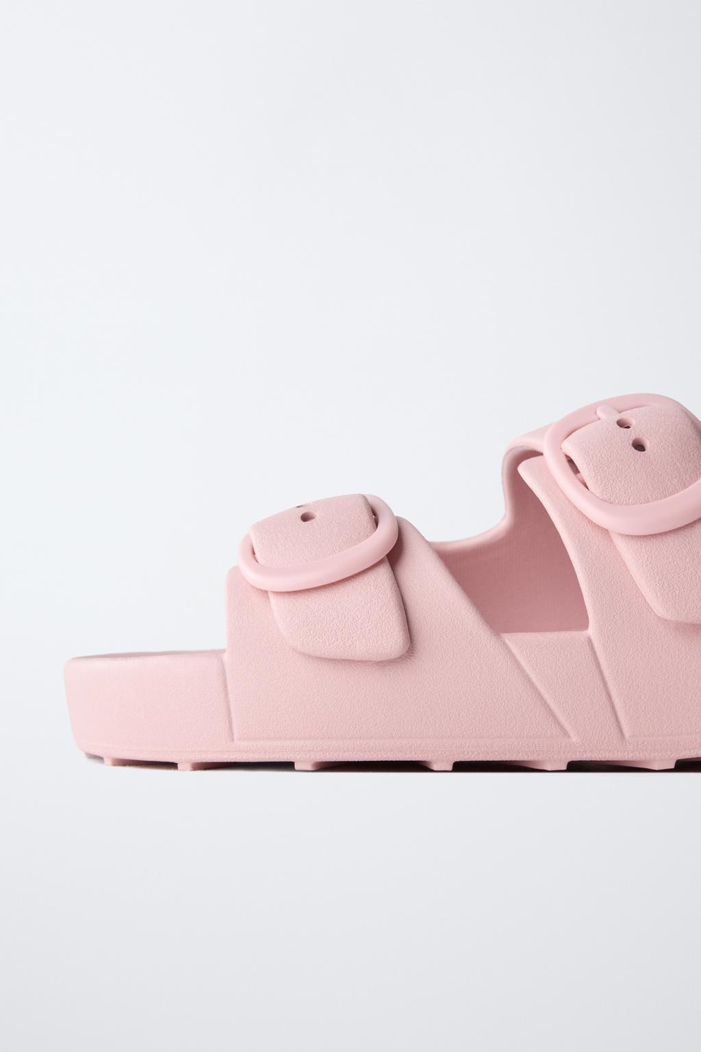 РЕЗИНОВЫЕ САНДАЛИИ С ПРЯЖКАМИ