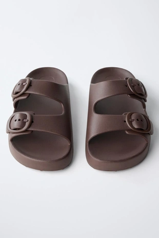 Резиновые сандалии с пряжками- Заказать в России