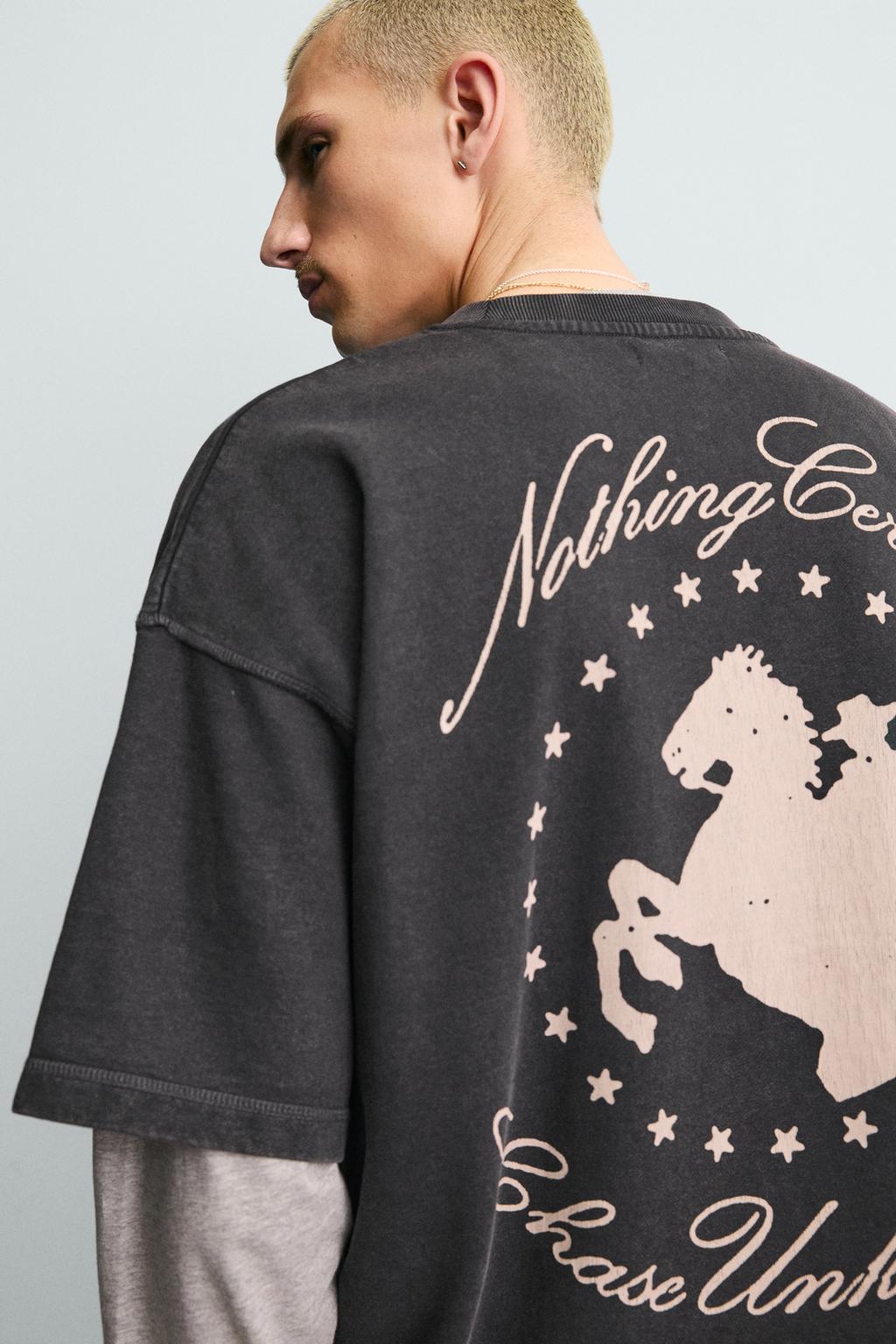 ТОЛСТОВКА С ГРАФИЧЕСКИМ ПРИНТОМ «ЛОШАДИ»