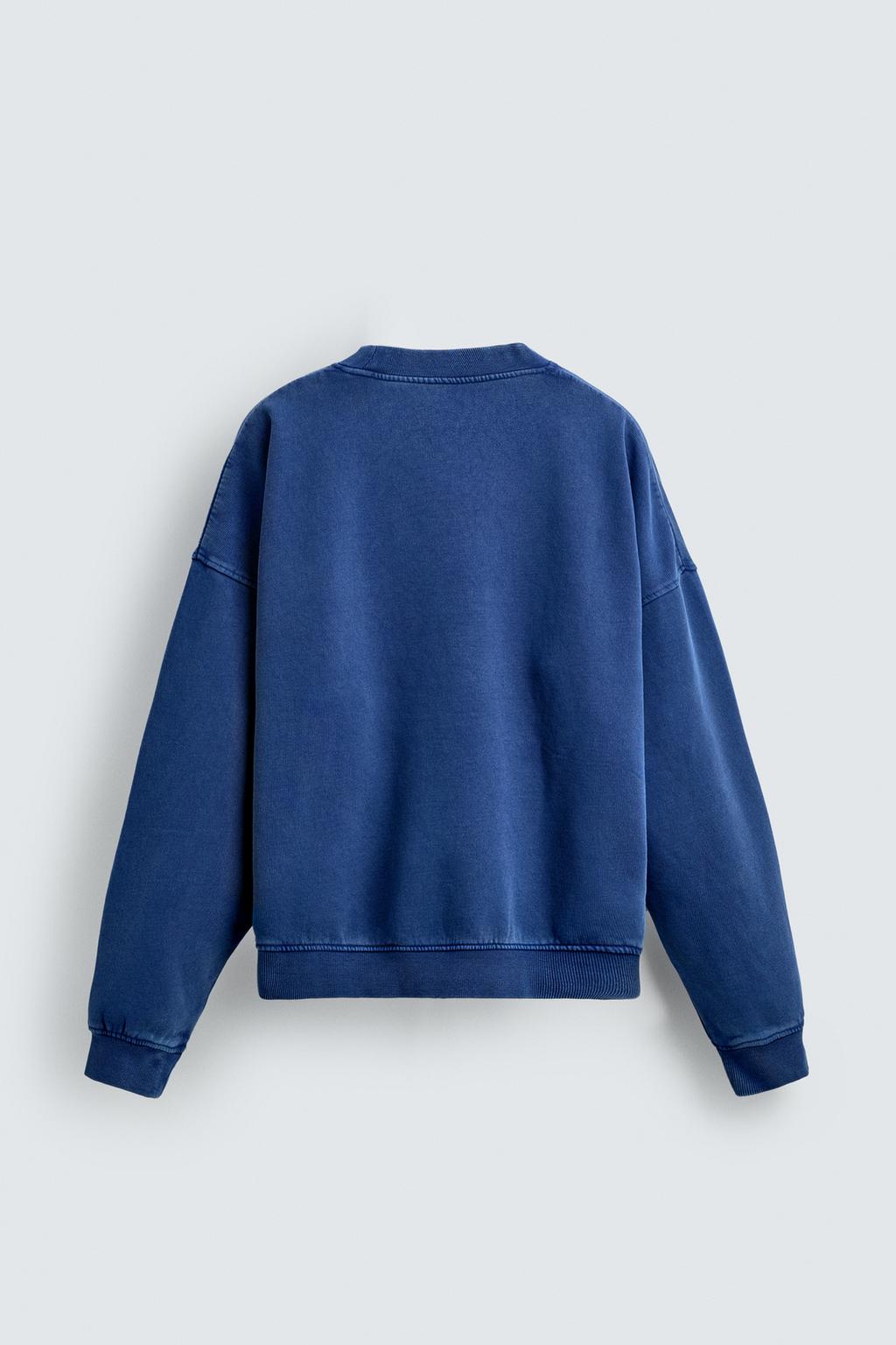 ТОЛСТОВКА BOXY FIT С НАДПИСЯМИ И ПРИНТАМИ