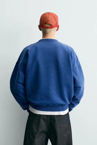 Толстовка  с надписями и принтами- Заказать в России