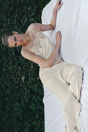 Атласные брюки с кружевом- Заказать в России