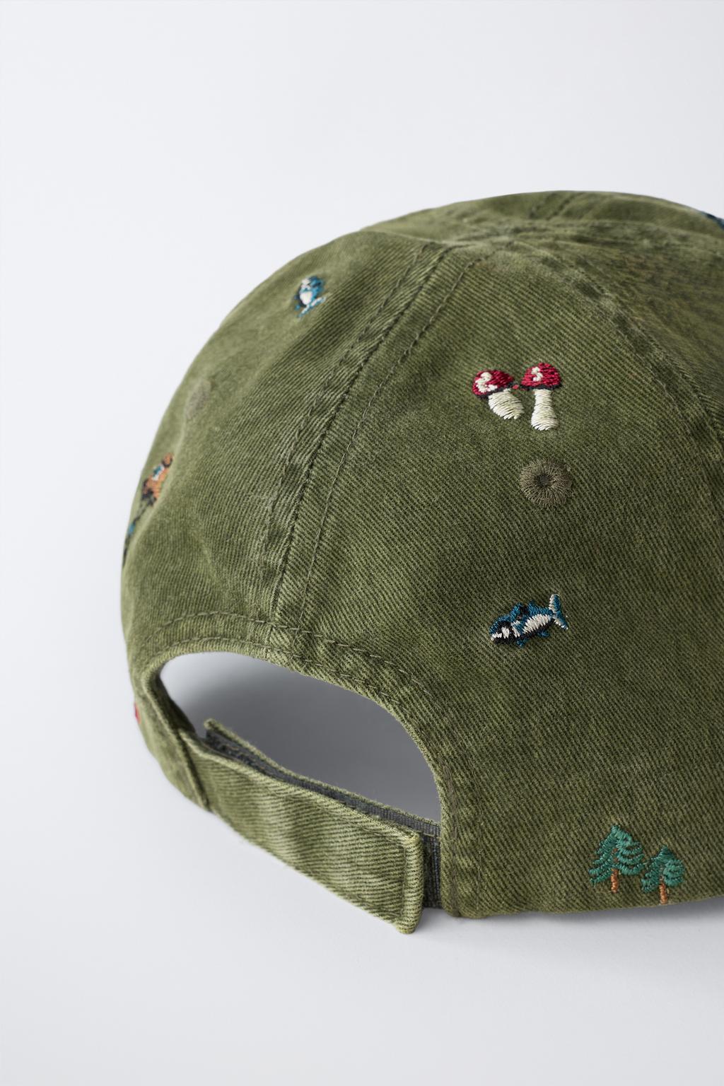 КЕПКА С ЭФФЕКТОМ ПОТЕРТОСТИ И ВЫШИВКОЙ