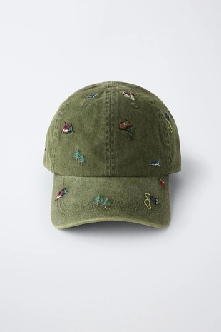 Кепка с эффектом потертости и вышивкой- Заказать в России