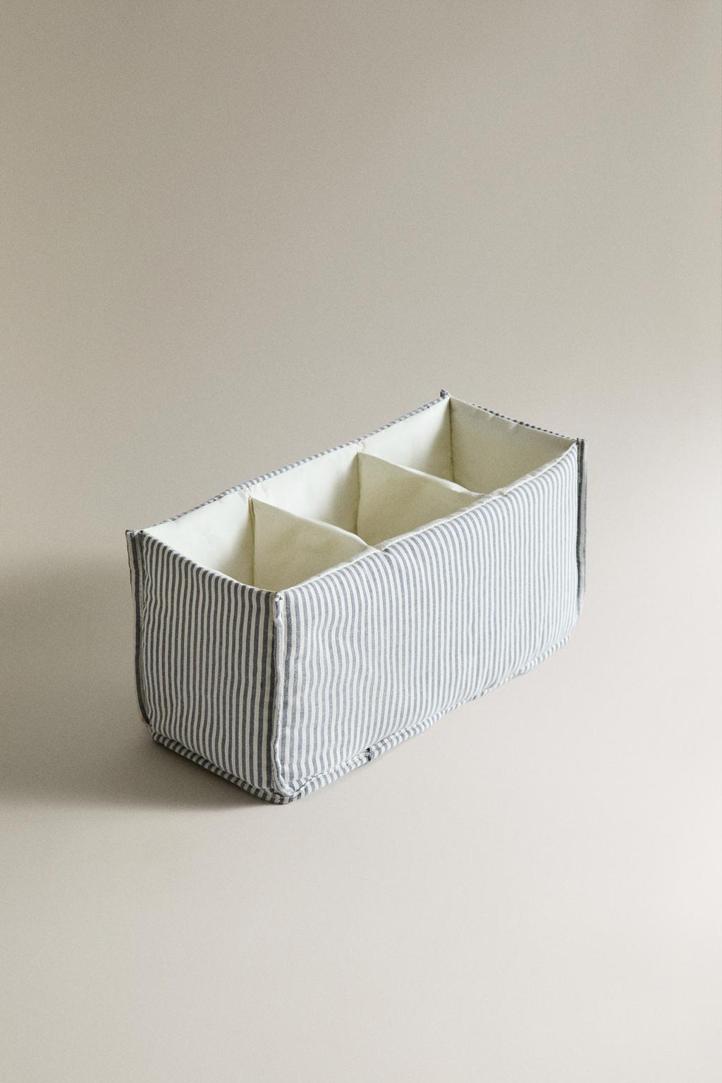 Органайзер для детской одежды в полоску