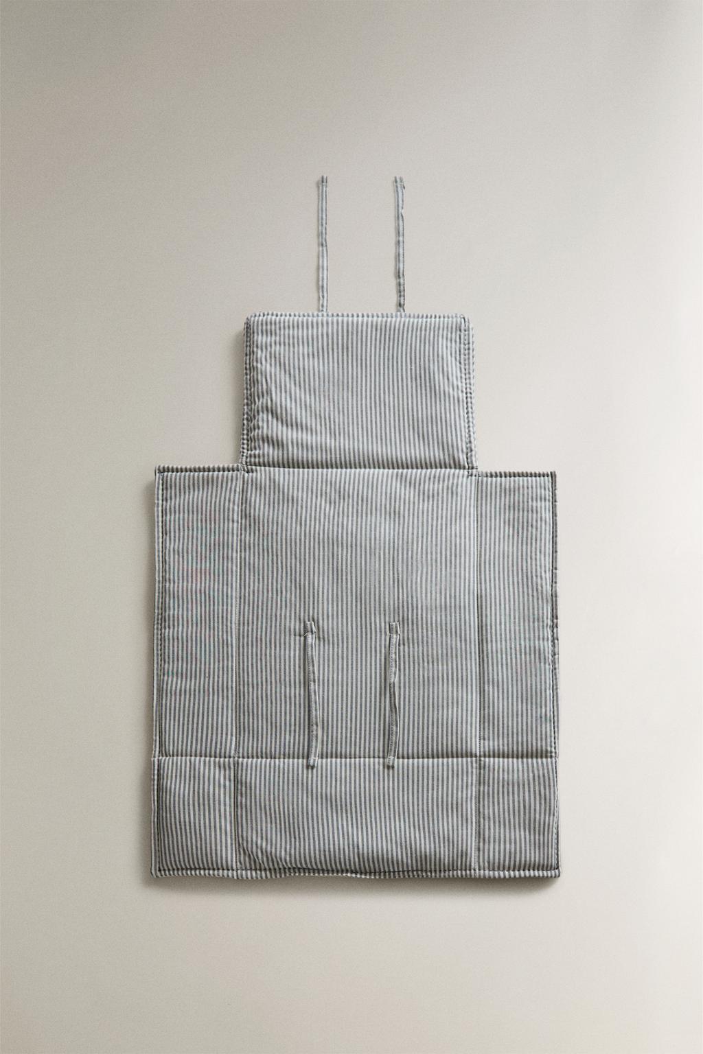 Портативный пеленальный матрасик с полосатым дизайном для младенцев