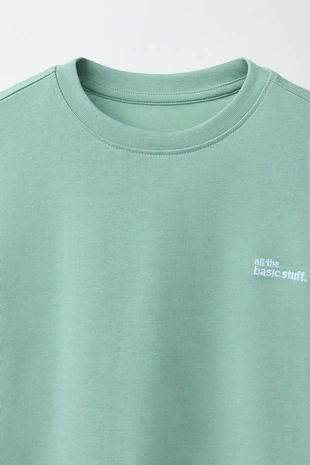 Футболка из плотной ткани с надписью