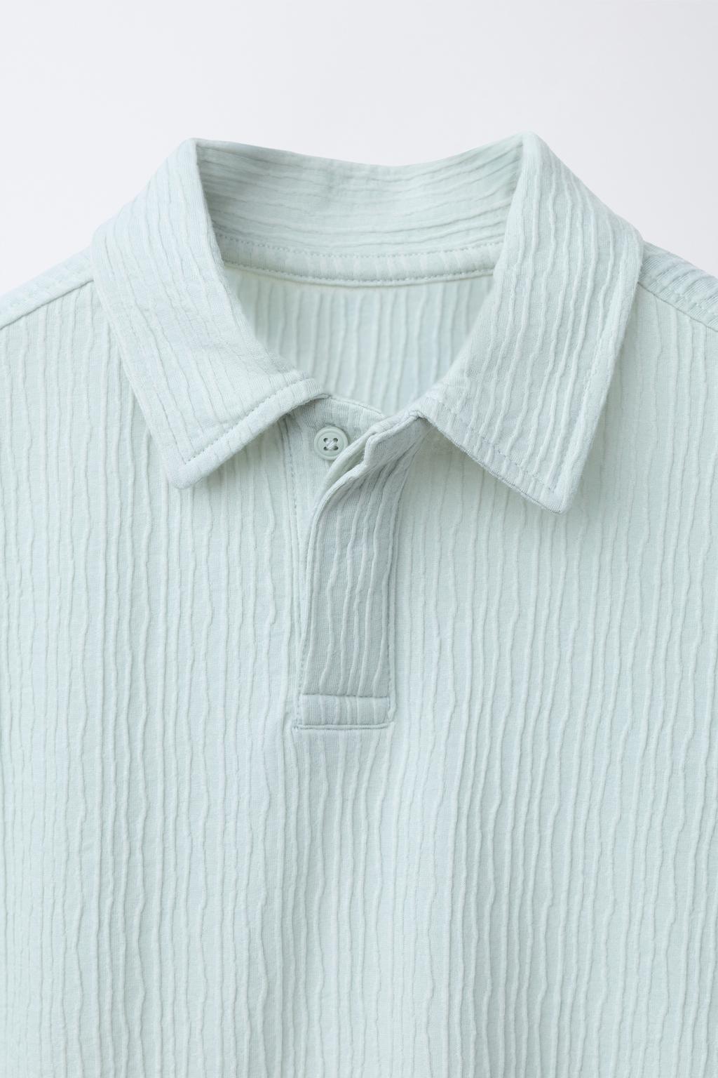 КОМПЛЕКТ ИЗ ФУТБОЛКИ ПОЛО И ШОРТОВ-БЕРМУД ИЗ РЕЛЬЕФНОЙ ТКАНИ