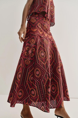 Юбка миди с перфорацией- Заказать в России