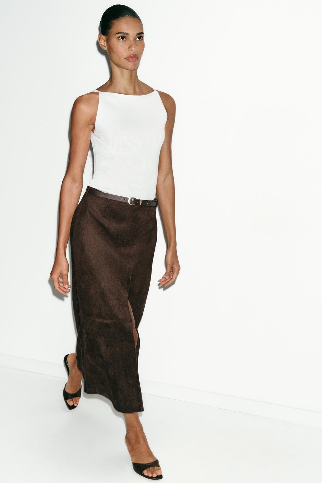 ЮБКА ИЗ ИСКУССТВЕННОЙ ЗАМШИ С РЕМНЕМ