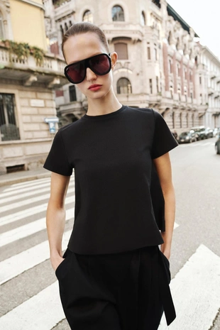 Футболка с короткими рукавами