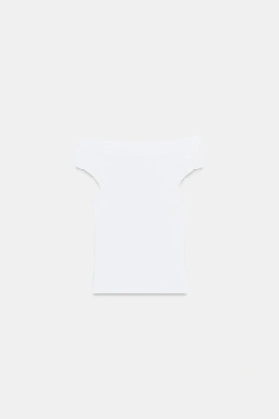 Футболка с вырезом «лодочка»- Заказать в России