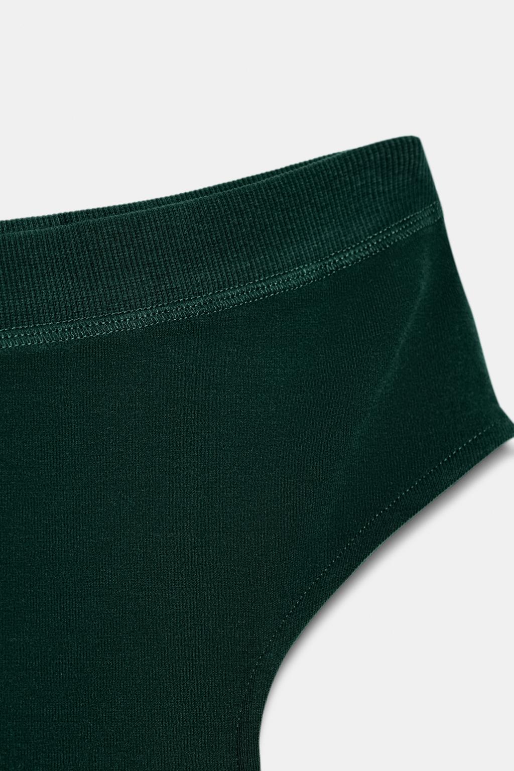 ФУТБОЛКА С ВЫРЕЗОМ ЛОДОЧКОЙ