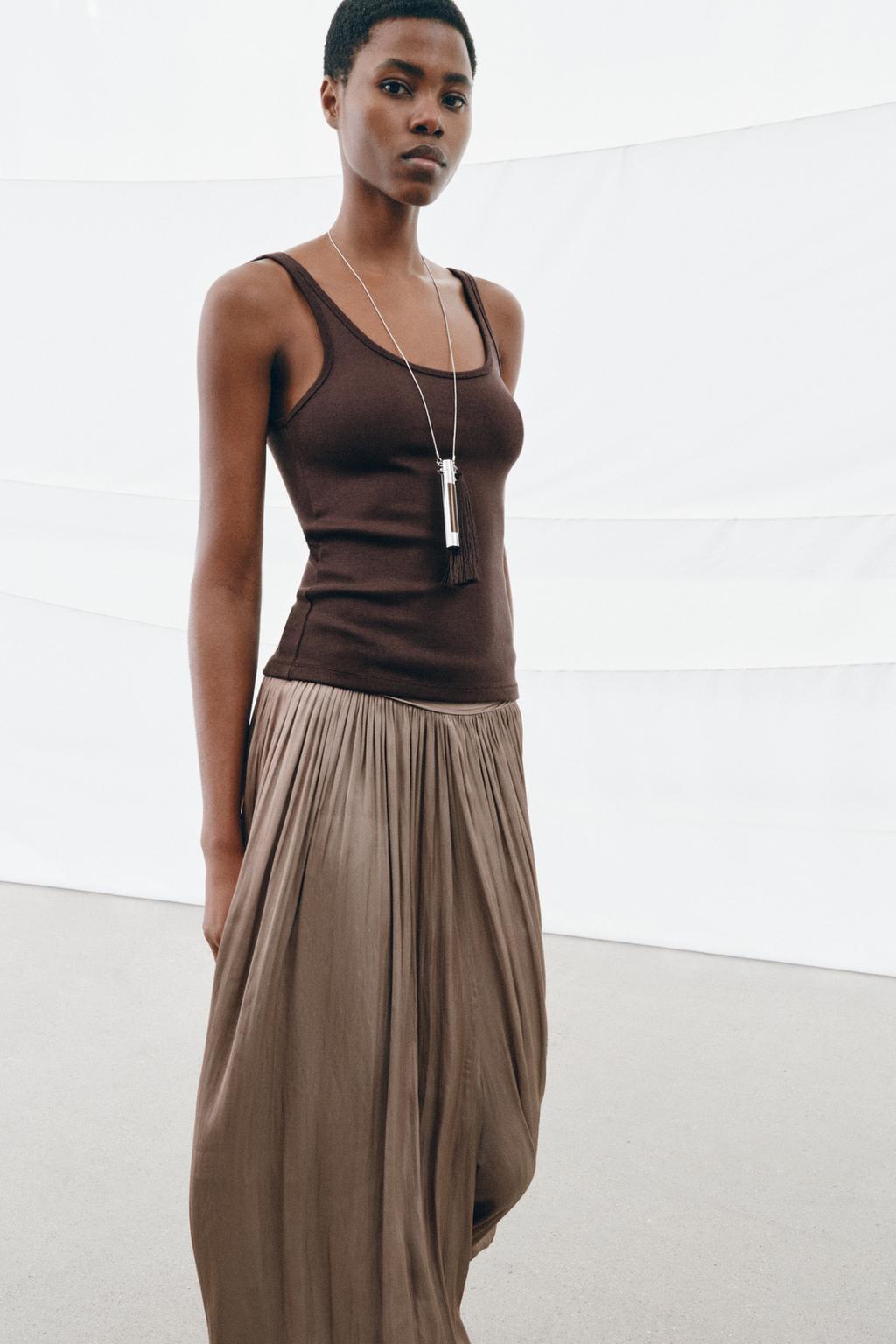 МАЙКА НА БРЕТЕЛЯХ