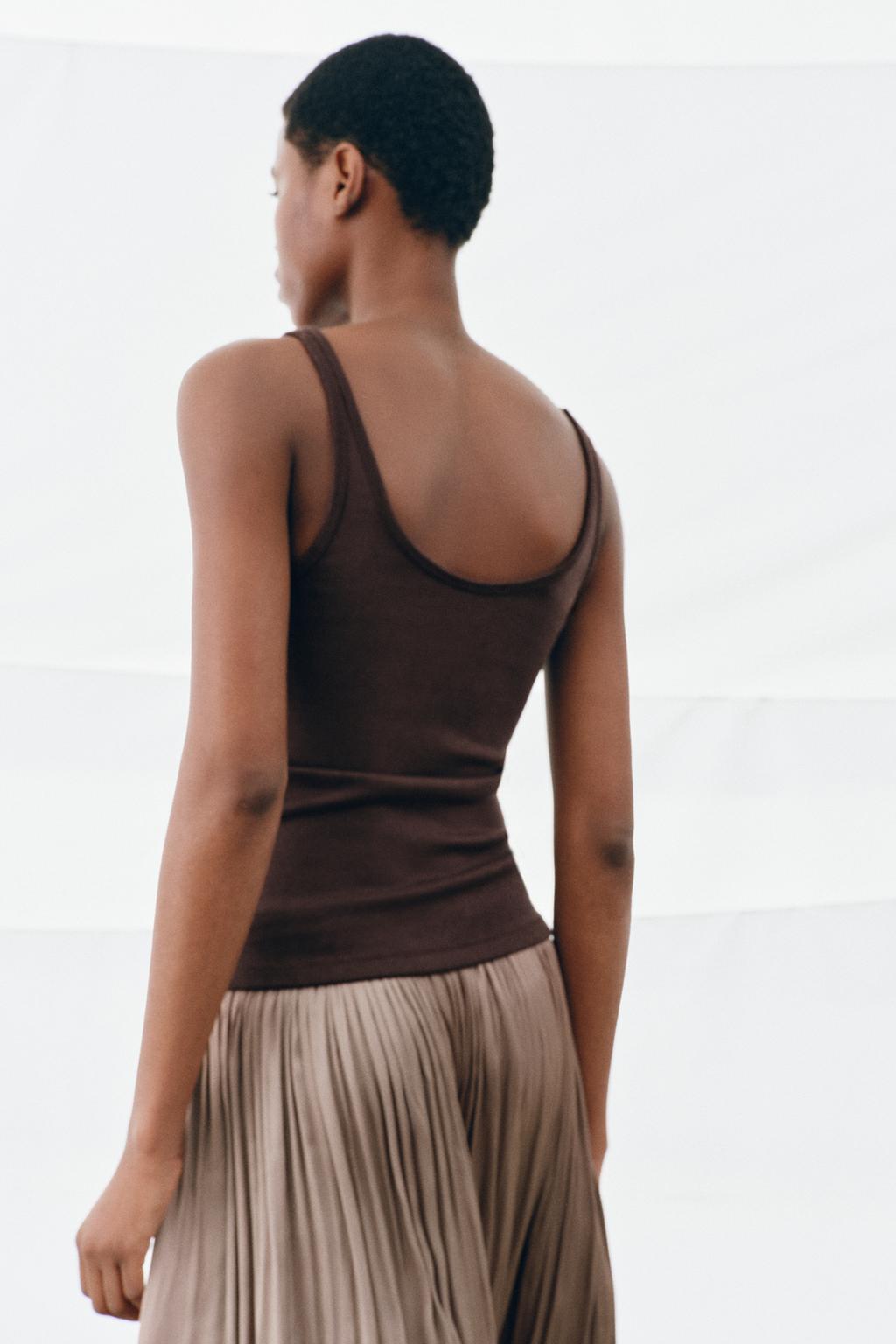 МАЙКА НА БРЕТЕЛЯХ