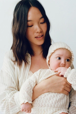 Набор джемпера и трусиков с рельефным узором из хлопка и шелка мульберри- Заказать в России