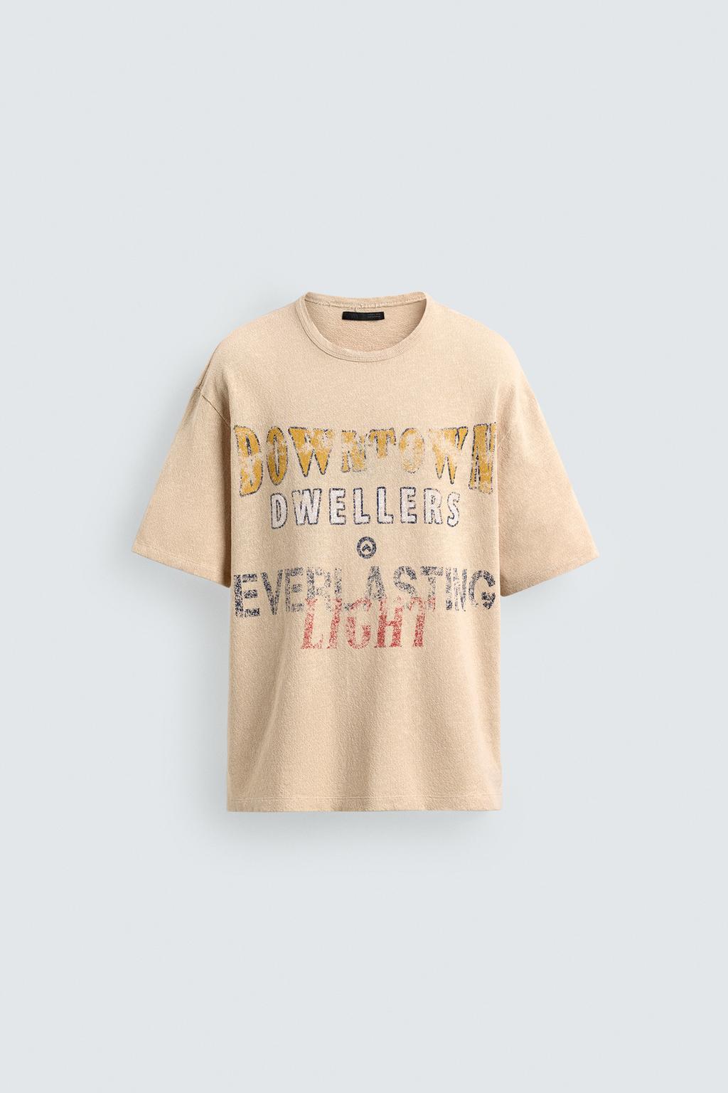 ФУТБОЛКА С ПРИНТОМ И ЭФФЕКТОМ ПОТЕРТОСТИ