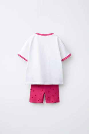 Комплект из футболки и легинсов-велосипедок с сердцами- Заказать в России