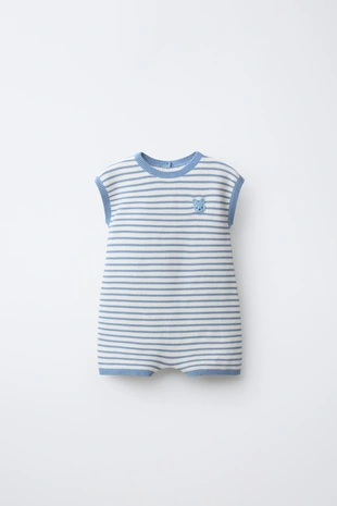 Короткий комбинезон в полоску с нашивкой в виде кролика- Заказать в России