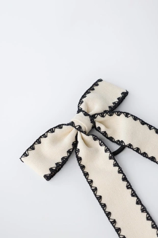 Резинка для волос с контрастным бантом- Заказать в России