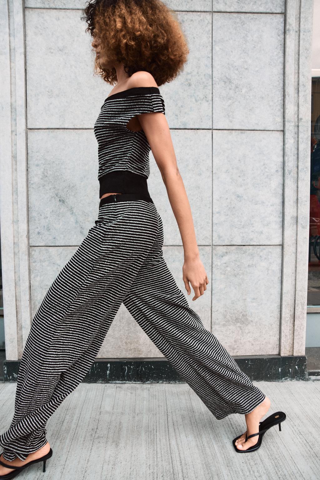 БРЮКИ ИЗ БУКЛЕ В ПОЛОСКУ