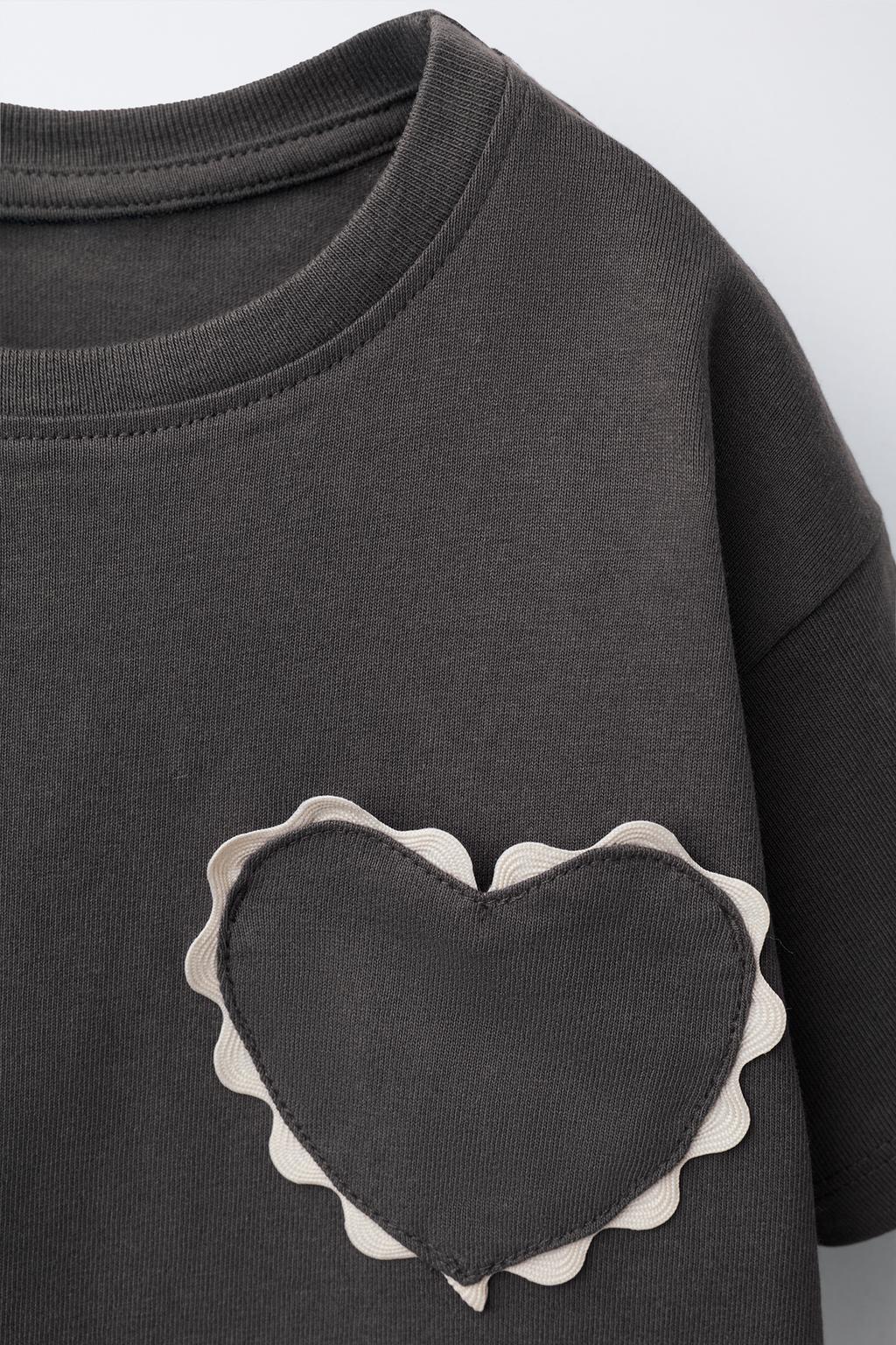 ФУТБОЛКА С ВОЛНИСТЫМ СЕРДЦЕМ