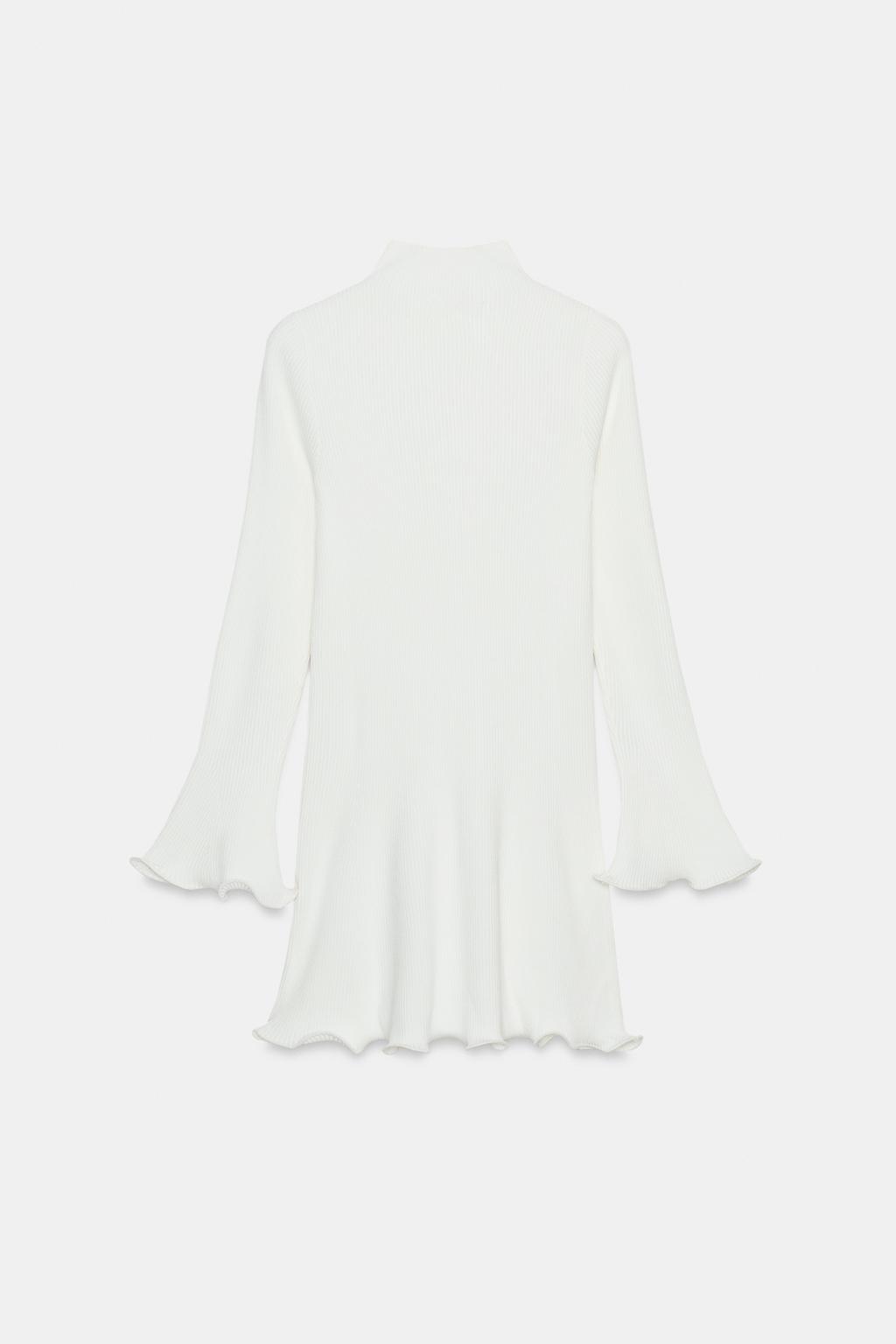 ТРИКОТАЖНОЕ ПЛАТЬЕ В РУБЧИК С ВОЛНИСТЫМИ КРАЯМИ