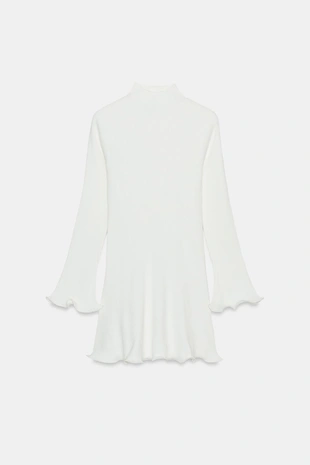 Трикотажное платье в рубчик с волнистыми краями- Заказать в России