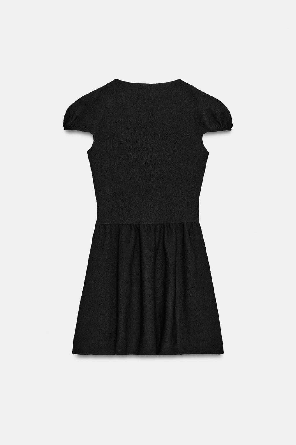 ПЛАТЬЕ ИЗ БУКЛЕ С ОБЪЕМНЫМИ РУКАВАМИ