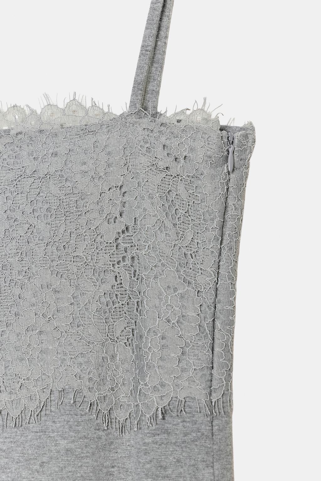 МИНИ-ПЛАТЬЕ С КОМБИНИРОВАННЫМ КРУЖЕВОМ