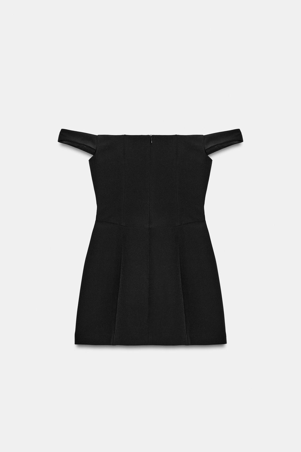 КОРОТКОЕ ОБЪЕМНОЕ ПЛАТЬЕ