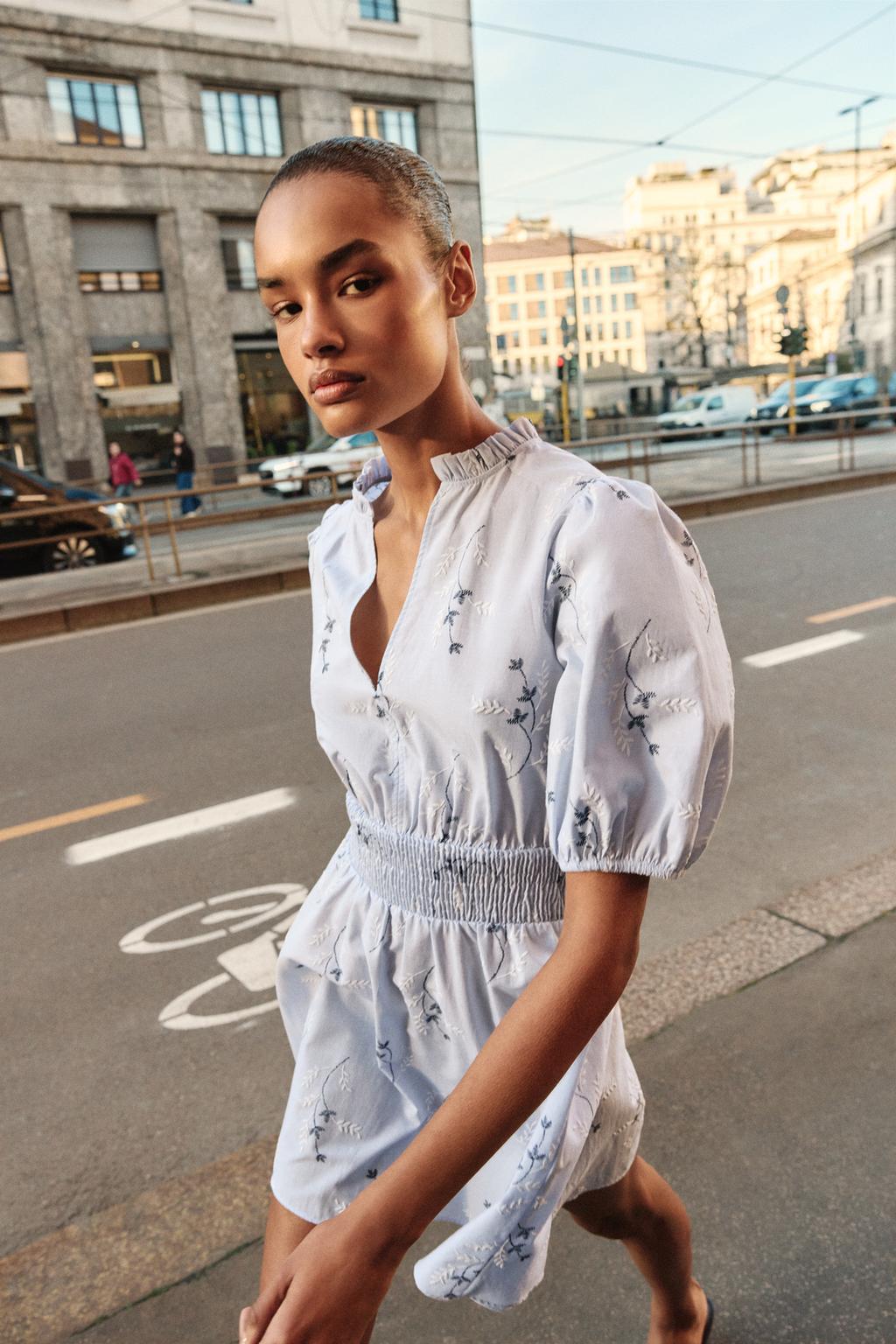 ПЛАТЬЕ С ПРОРЕЗИНЕННОЙ ВЫШИВКОЙ