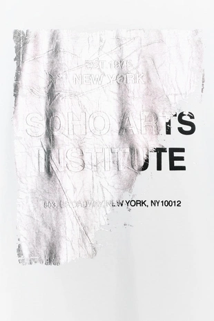 Футболка с металлизированным принтом и короткими рукавами- Заказать в России