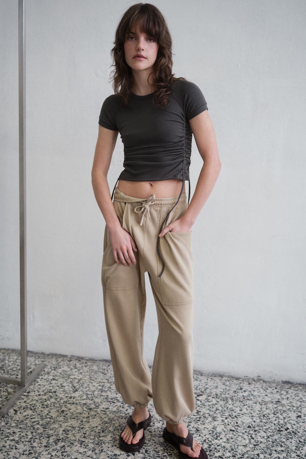 ФУТБОЛКА С РЕГУЛИРУЕМЫМИ СБОРКАМИ