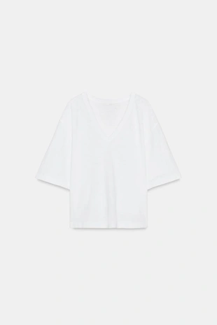 Футболка с V-образным вырезом- Заказать в России