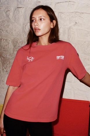 Футболка с эффектом потертости и надписью CORTADO- Заказать в России