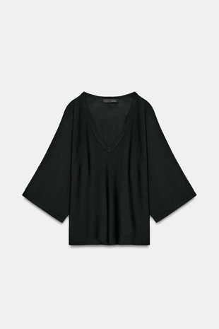 Трикотажный свитер с V-образным вырезом